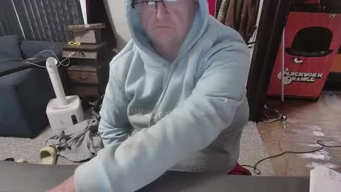 Darryl online show from October 9, 3:39 pm