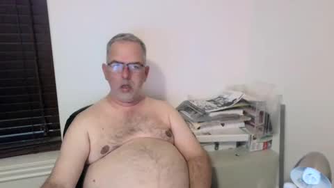 Snapshot of bigdylan17 chatting on February 13, 5:16 am Dylan 56 Taleah 53 online show from February 13, 5:16 am