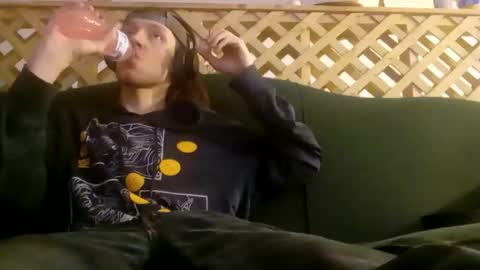 biggestboiiii online show from March 6, 11:18 am