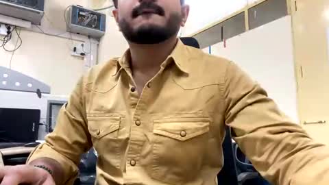 bighandsomesatisfy online show from February 1, 9:41 am