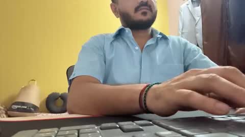 bighandsomesatisfy online show from April 1, 4:48 pm