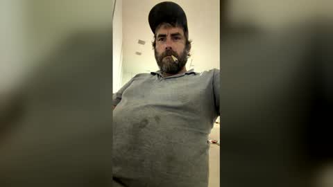 bigjohnson6923 online show from May 8, 7:58 pm