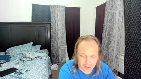 bigmike20129020 online show from October 17, 8:51 am