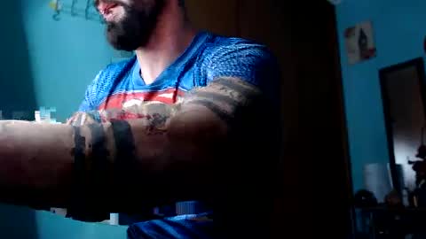 Snapshot of bigstallone chatting on January 22, 12:16 am BigStallion online show from January 22, 12:16 am