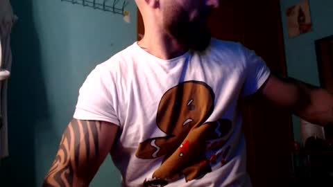 Snapshot of bigstallone chatting on December 21, 12:31 am BigStallion online show from December 21, 12:31 am