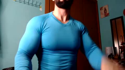 Snapshot of bigstallone chatting on January 29, 12:01 am BigStallion online show from January 29, 12:01 am