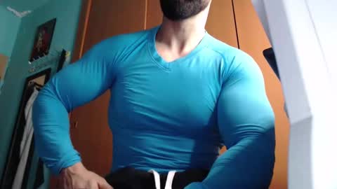 Snapshot of bigstallone chatting on October 16, 11:02 pm BigStallion online show from October 16, 11:02 pm