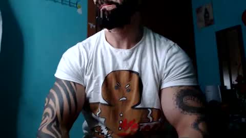 Snapshot of bigstallone chatting on December 19, 11:57 pm BigStallion online show from December 19, 11:57 pm