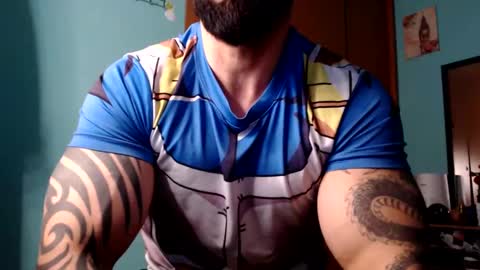 Snapshot of bigstallone chatting on February 6, 12:00 am BigStallion online show from February 6, 12:00 am