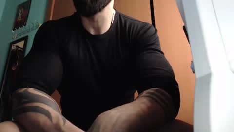 Snapshot of bigstallone chatting on October 5, 12:14 am BigStallion online show from October 5, 12:14 am