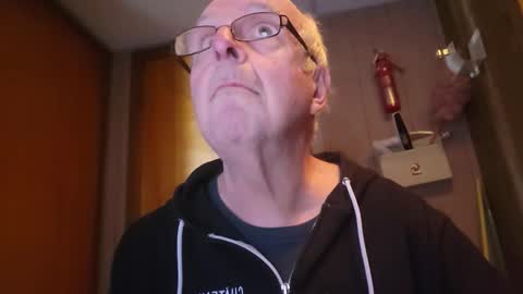 bill_25061 online show from February 20, 6:31 pm