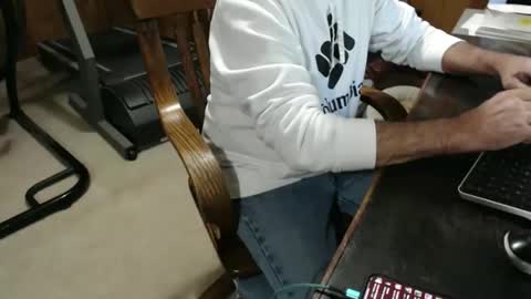 billy471 online show from December 19, 11:12 pm