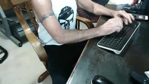 billy471 online show from April 13, 9:59 pm