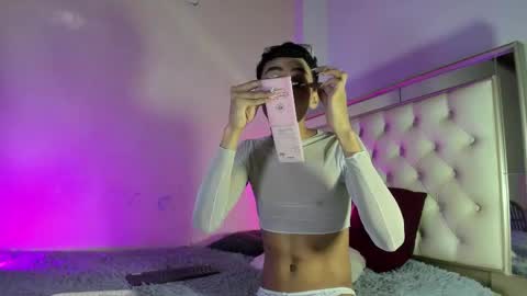 Sam online show from November 7, 11:57 am