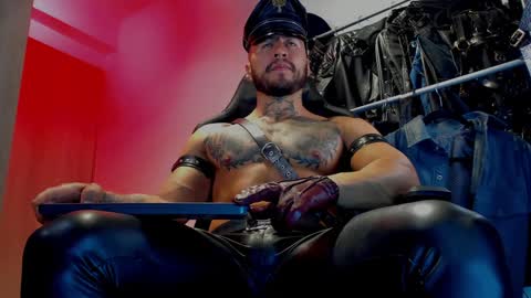 billy online show from December 25, 9:56 am