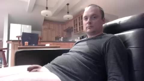 Snapshot of bird8888 chatting on December 11, 2:43 am bird8888 online show from December 11, 2:43 am