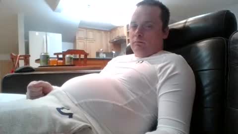 Snapshot of bird8888 chatting on February 10, 11:45 pm bird8888 online show from February 10, 11:45 pm