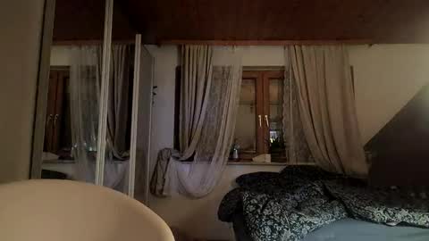 pocolococo online show from February 2, 9:08 am