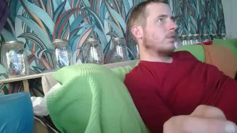 Snapshot of bizoukey15 chatting on October 2, 12:36 am bizoukey15 online show from October 2, 12:36 am