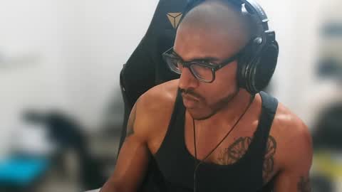 Master online show from June 2, 1:01 pm