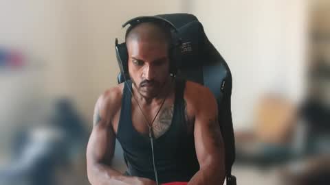 Master online show from May 9, 2:51 pm