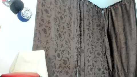 blackcoach online show from January 11, 2:04 am