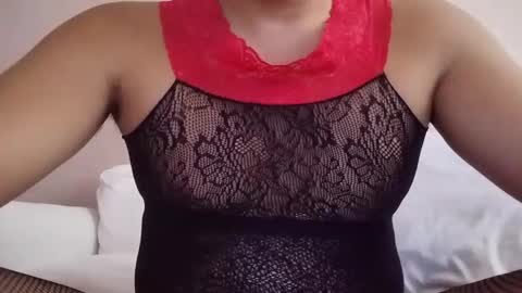 Snapshot of blacula1987 chatting on October 28, 11:23 am blacula1987 online show from October 28, 11:23 am