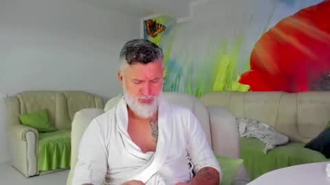 Nico online show from January 6, 6:45 pm