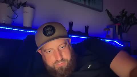 blue_eyes247 online show from June 11, 4:54 am