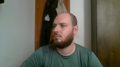 Snapshot of bluec2c chatting on January 31, 5:53 pm Blue online show from January 31, 5:53 pm