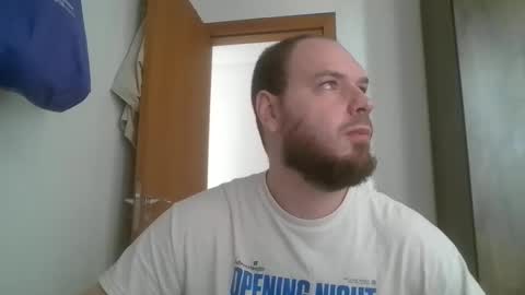 Snapshot of bluec2c chatting on February 18, 1:44 pm Blue online show from February 18, 1:44 pm