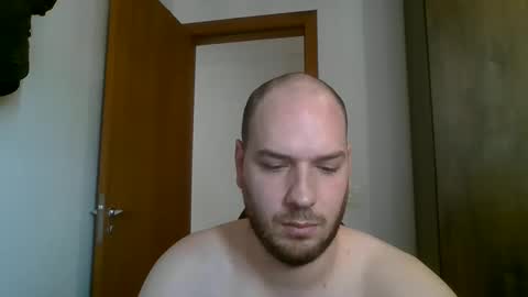 Snapshot of bluec2c chatting on December 17, 1:49 pm Blue online show from December 17, 1:49 pm