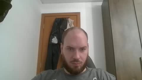 Snapshot of bluec2c chatting on February 5, 2:37 pm Blue online show from February 5, 2:37 pm