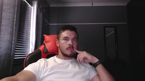 blueeyeboy0 online show from December 19, 1:07 pm