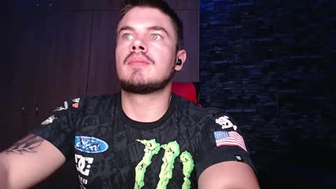 blueeyeboy0 online show from February 16, 5:04 pm