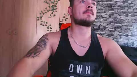 blueeyeboy0 online show from September 26, 6:55 am