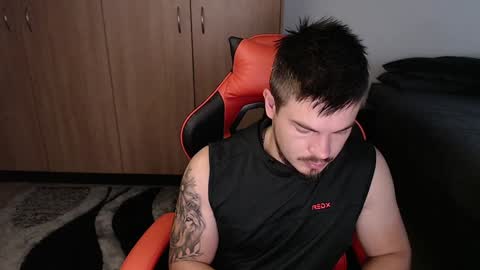 blueeyeboy0 online show from February 3, 4:14 am