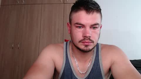 blueeyeboy0 online show from January 12, 8:14 am