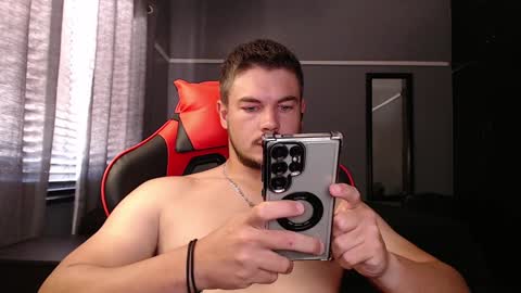 blueeyeboy0 online show from December 17, 9:50 am