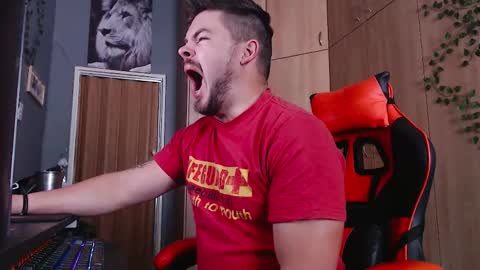 blueeyeboy0 online show from September 29, 7:07 am