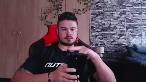 blueeyeboy0 online show from October 13, 12:11 pm