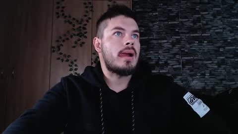 blueeyeboy0 online show from May 28, 8:12 am
