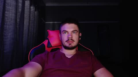 blueeyeboy0 online show from December 18, 4:42 am