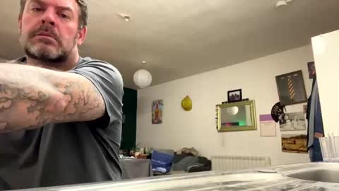 Blueyloey online show from February 9, 2:17 am