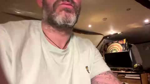 Blueyloey online show from September 22, 2:00 am