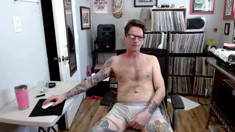 Snapshot of bnczuperzexy chatting on February 26, 8:09 pm ZuperZexyZounds online show from February 26, 8:09 pm