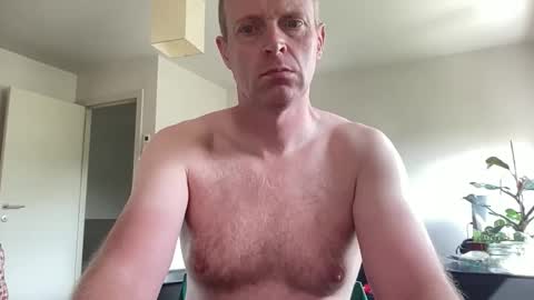 Snapshot of boegieboy76 chatting on September 9, 11:31 am ask me online show from September 9, 11:31 am