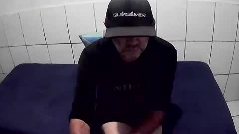 Cesar Augusto Pierdona online show from December 20, 10:06 pm