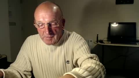 Snapshot of boppy21 chatting on March 1, 7:37 pm Boppy21 online show from March 1, 7:37 pm