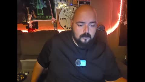 bossdeuce420 online show from April 16, 2:33 am